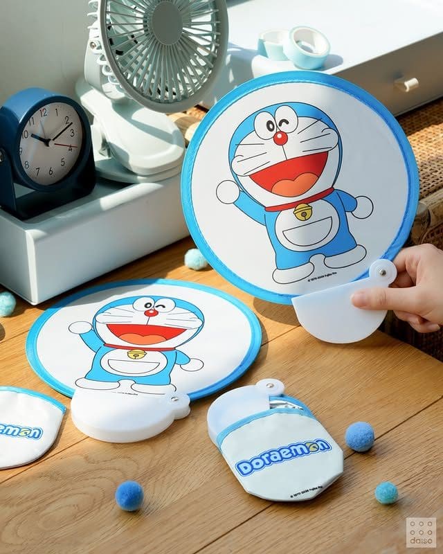 다이소 짱구 도라에몽 부채 신상 떴다💙💛 이미지 2