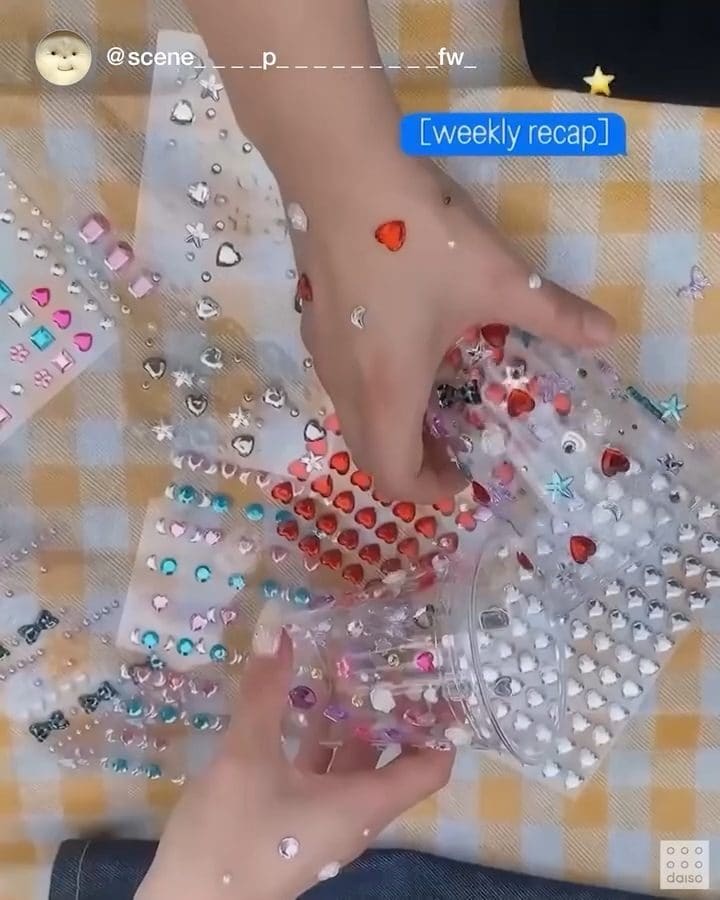 다이소 비타즐✨ 반짝이는 여름 감성, 컵 하나로 완성! 💎 이미지 2
