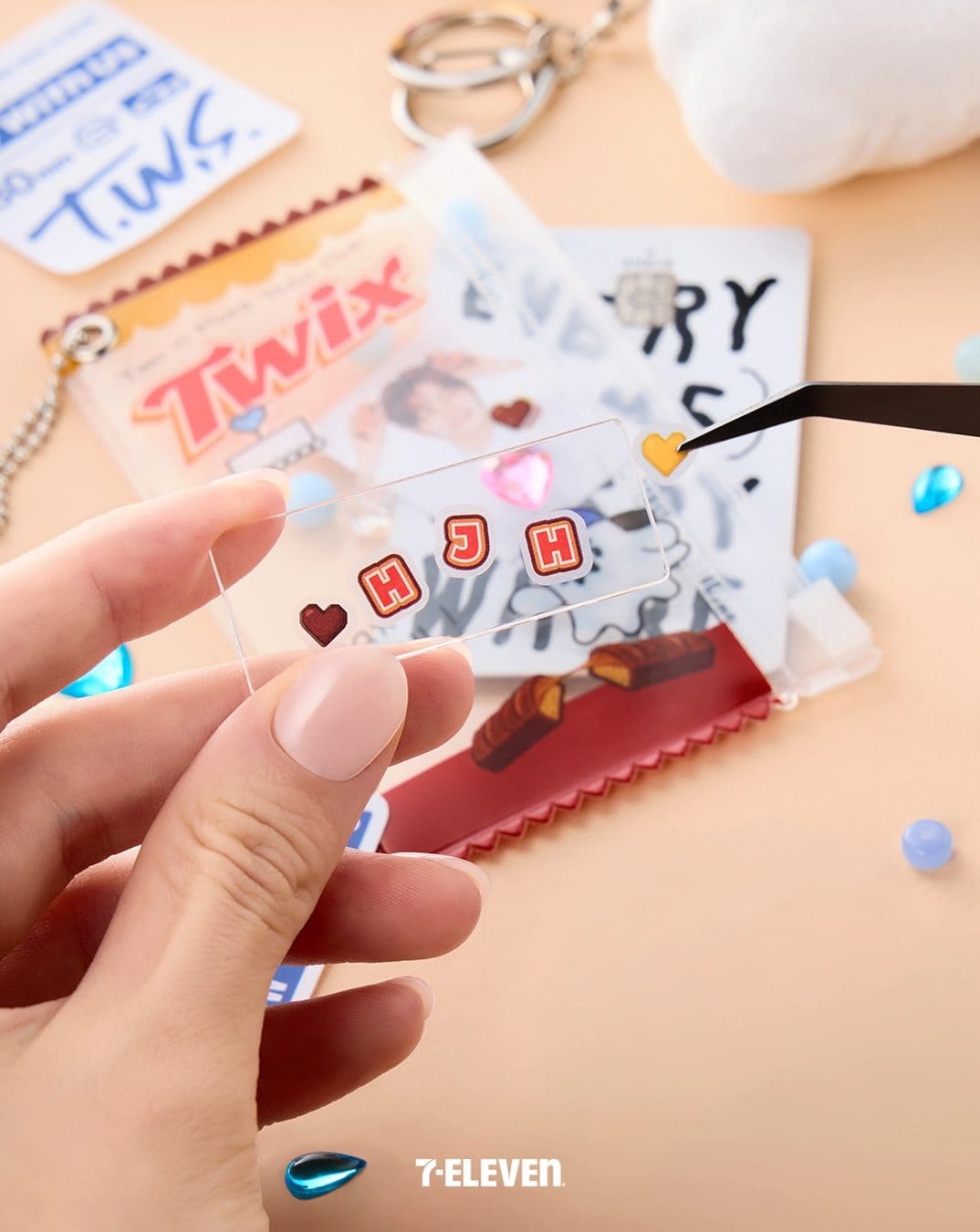### 세븐일레븐 트윅스 TWS 키링 꾸미기 기획팩 출시! 🍫⭐ 이미지 2